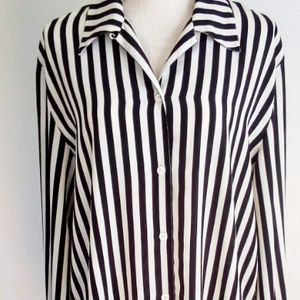 Women's Vintage Liz Claiborne Black and White Striped extra Long Button Down